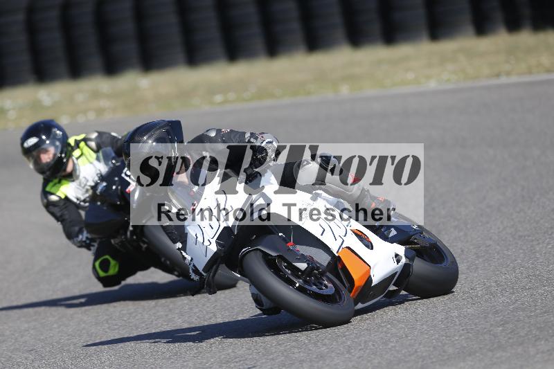 /35 07.08.2026  Discover the Bike ADR/Race 3 rot/282